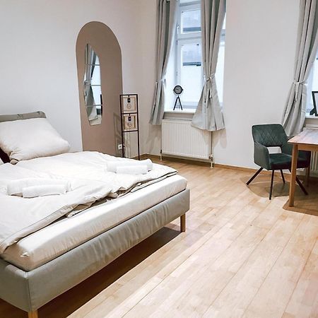 Zentrales Apartment Naehe Schoenbrunn - 2 Pers Виена Екстериор снимка